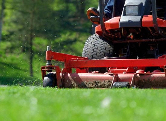 WorkQuote App for Specialists in the Lawn Care Service Industry